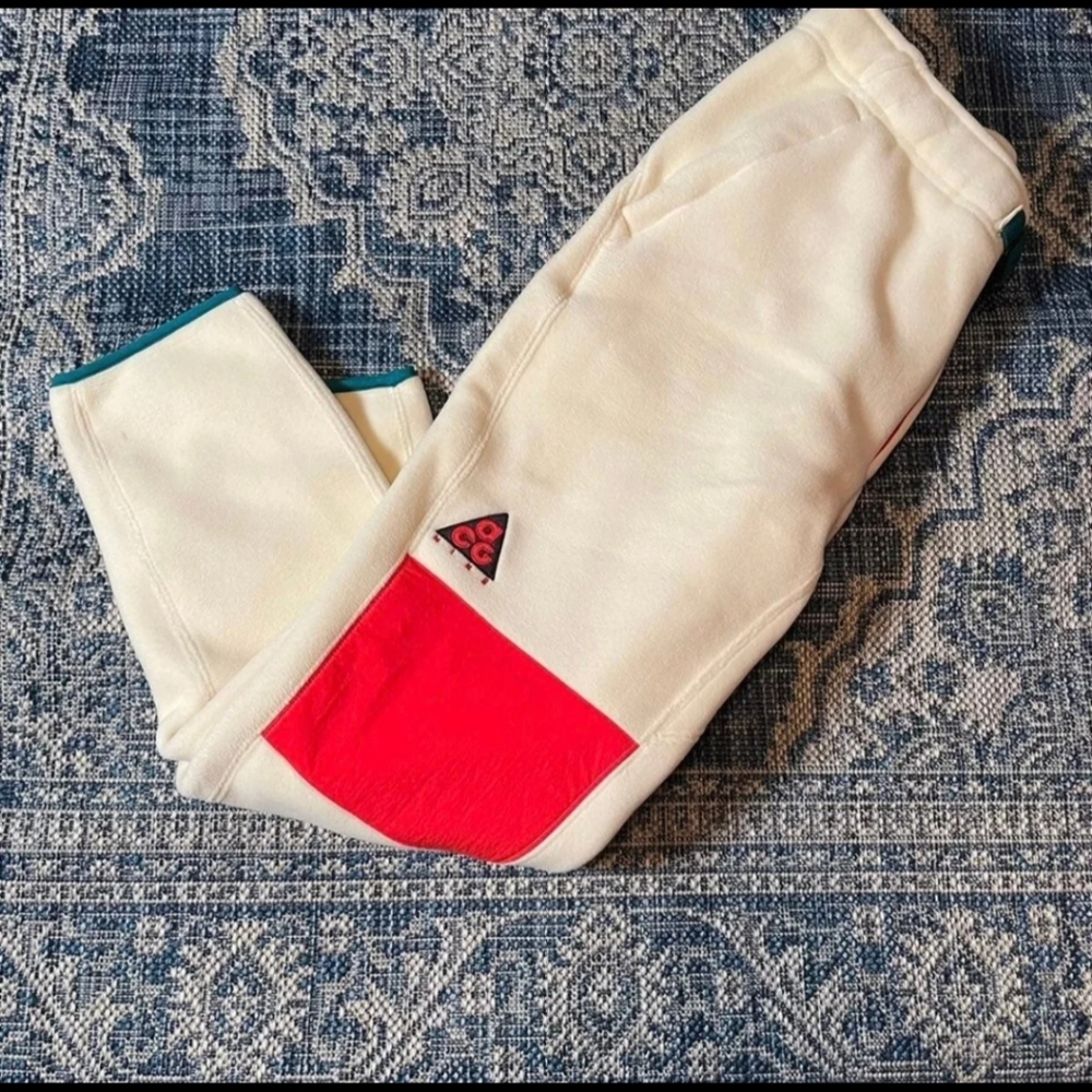 Nike ACG pants - Picture 3 of 3